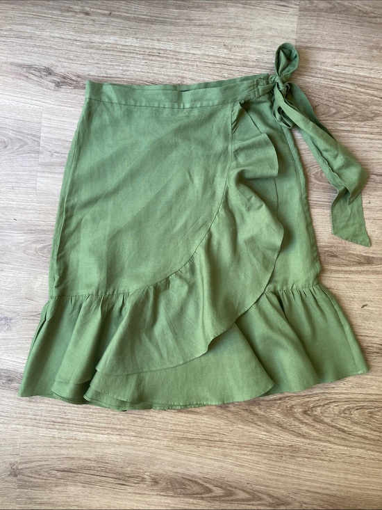 Ann Taylor Factory Dresses & Skirts - Ann Taylor Factory Olive Green Ruffle Tie-Waist Midi Skirt